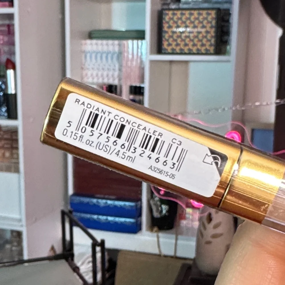 Revolution Pro Radiant Under Eye Concealer - C3